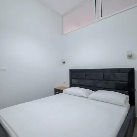 La Stina * Saranda